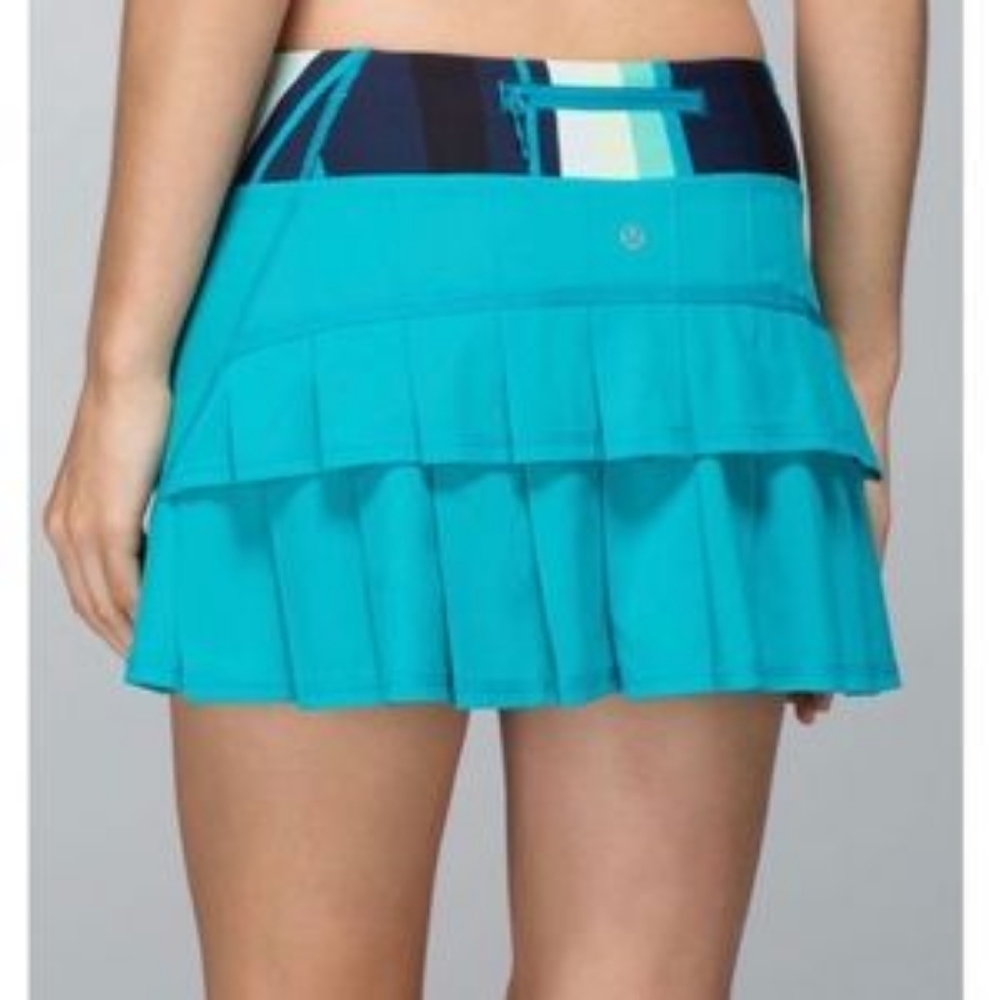 EUC Lululemon Pace Setter Teal Layered Pleated Skort 8 Regular